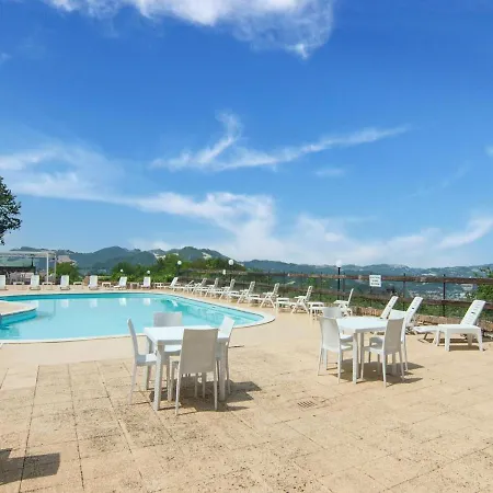 Majestic In With Private Pool מלון Fermignano