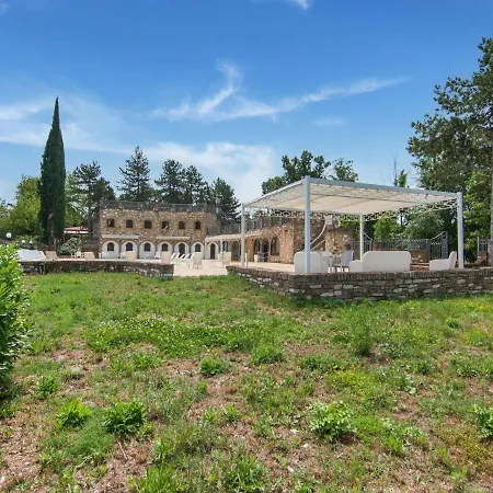 מלון Majestic In With Private Pool Fermignano