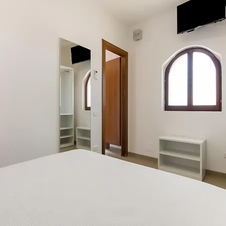 Majestic In With Private Pool 4* Fermignano