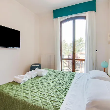 Majestic In With Private Pool 4*