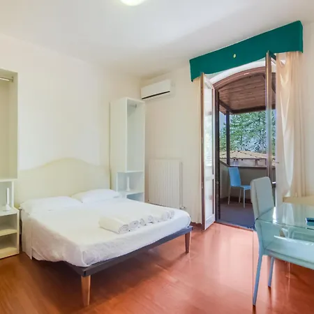 מלון Majestic In With Private Pool 4*