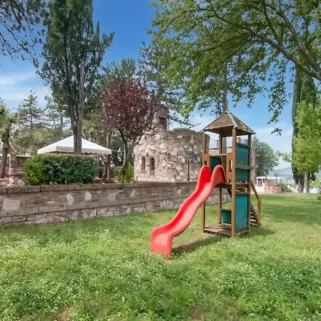 Majestic In With Private Pool מלון Fermignano